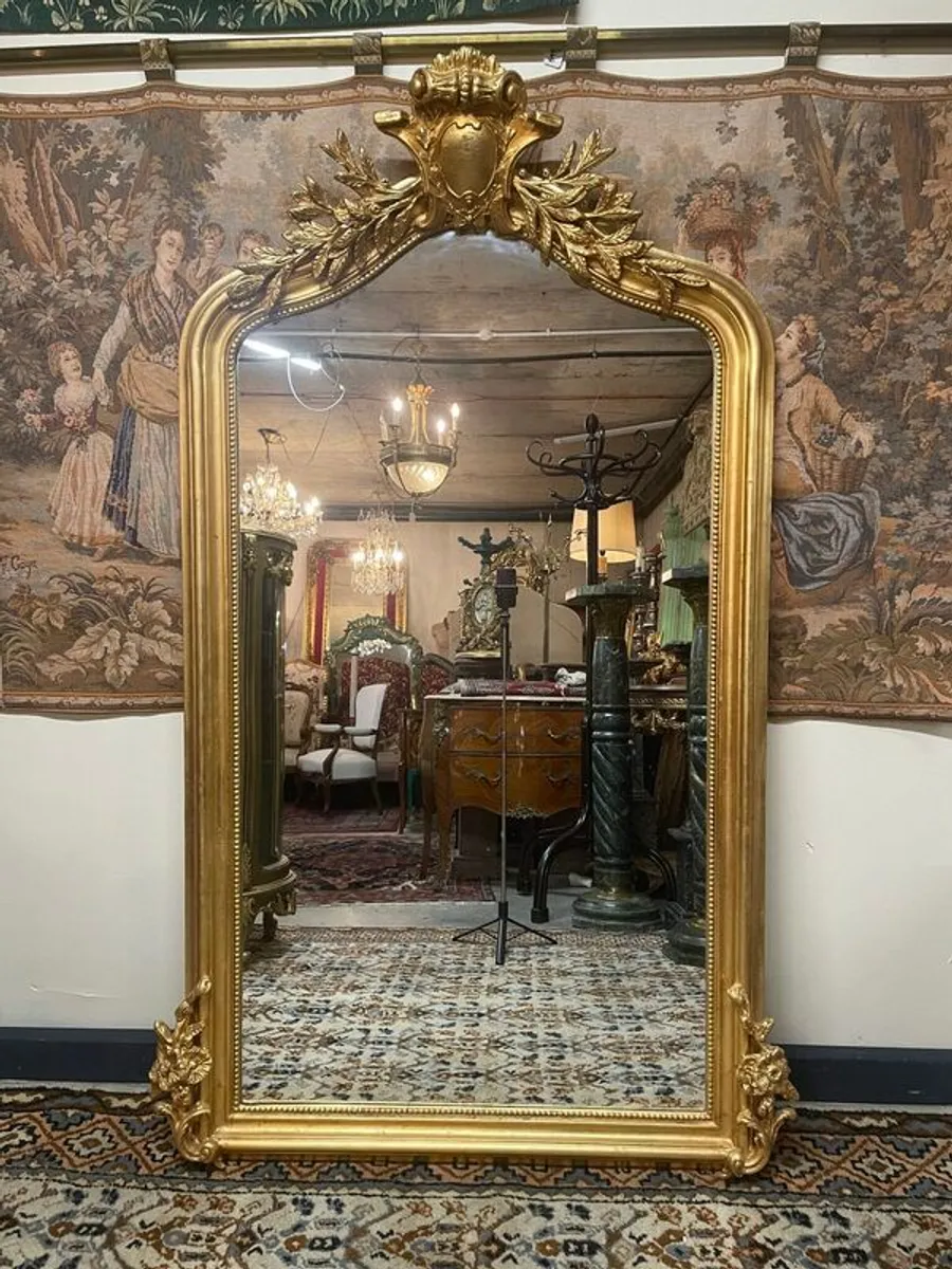 FLASH SALE ! Was 595 Now 425 !! Beautiful French Style Shield Top Gilt Frame Mirror. - Image 1