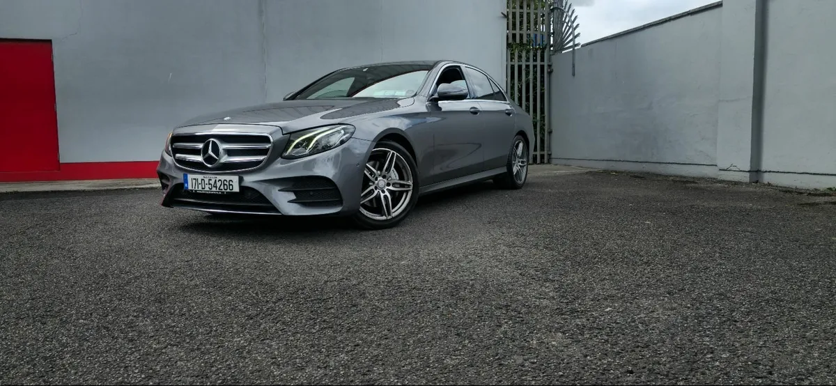 Mercedes-Benz E-Class 2017 - Image 2