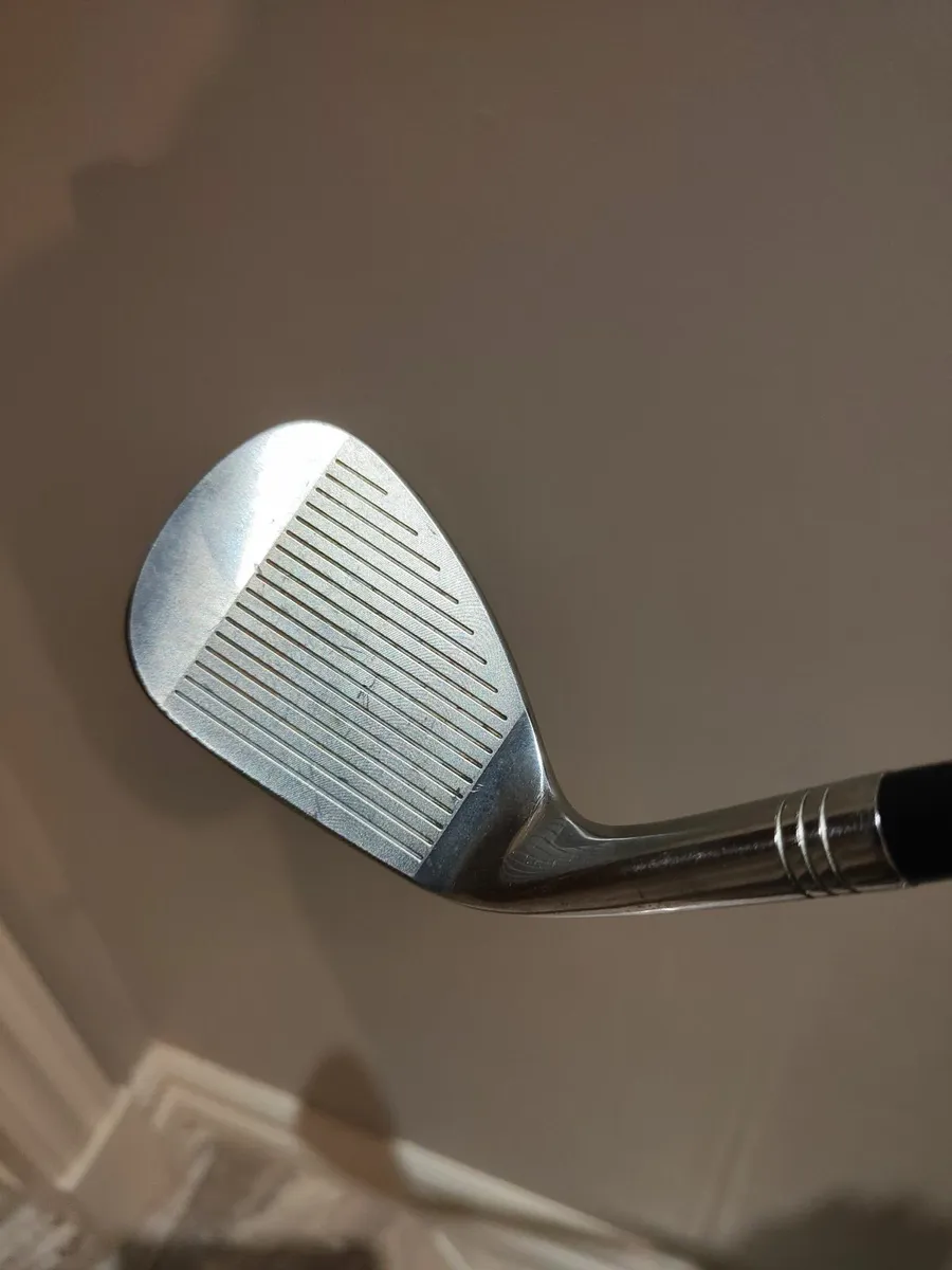 TaylorMade Milled Grind Wedge 52 deg - Image 1