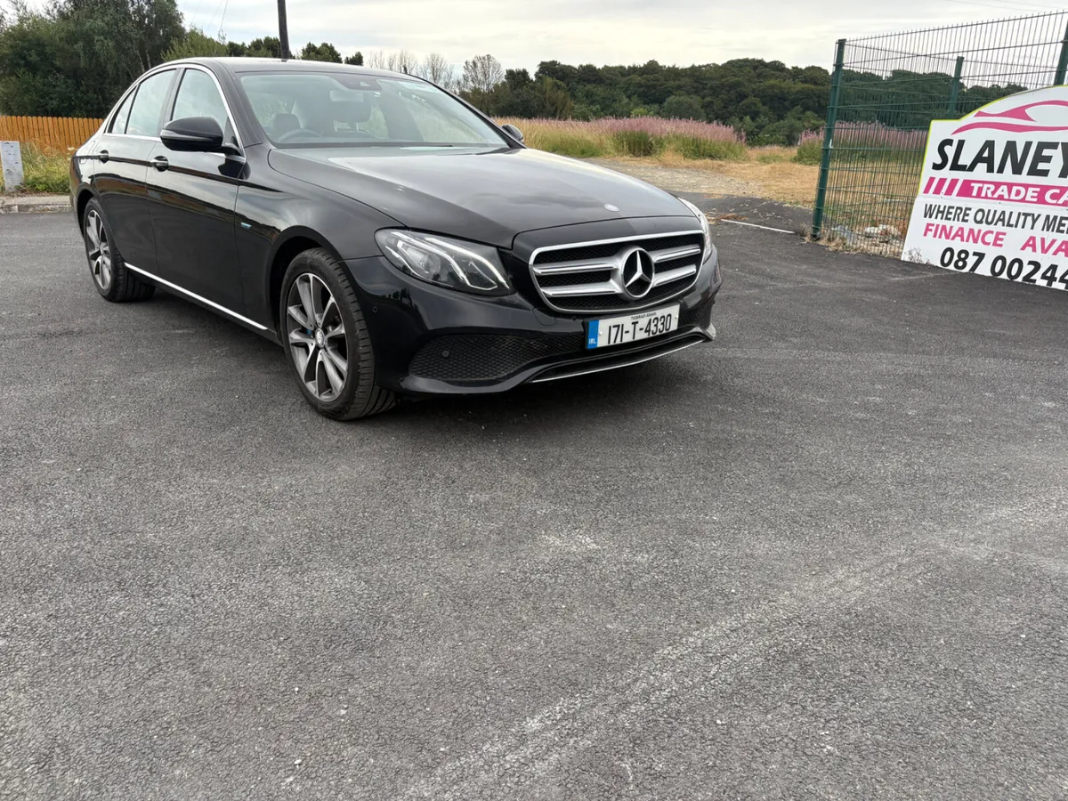 171 Mercedes-Benz E350e - Image 3