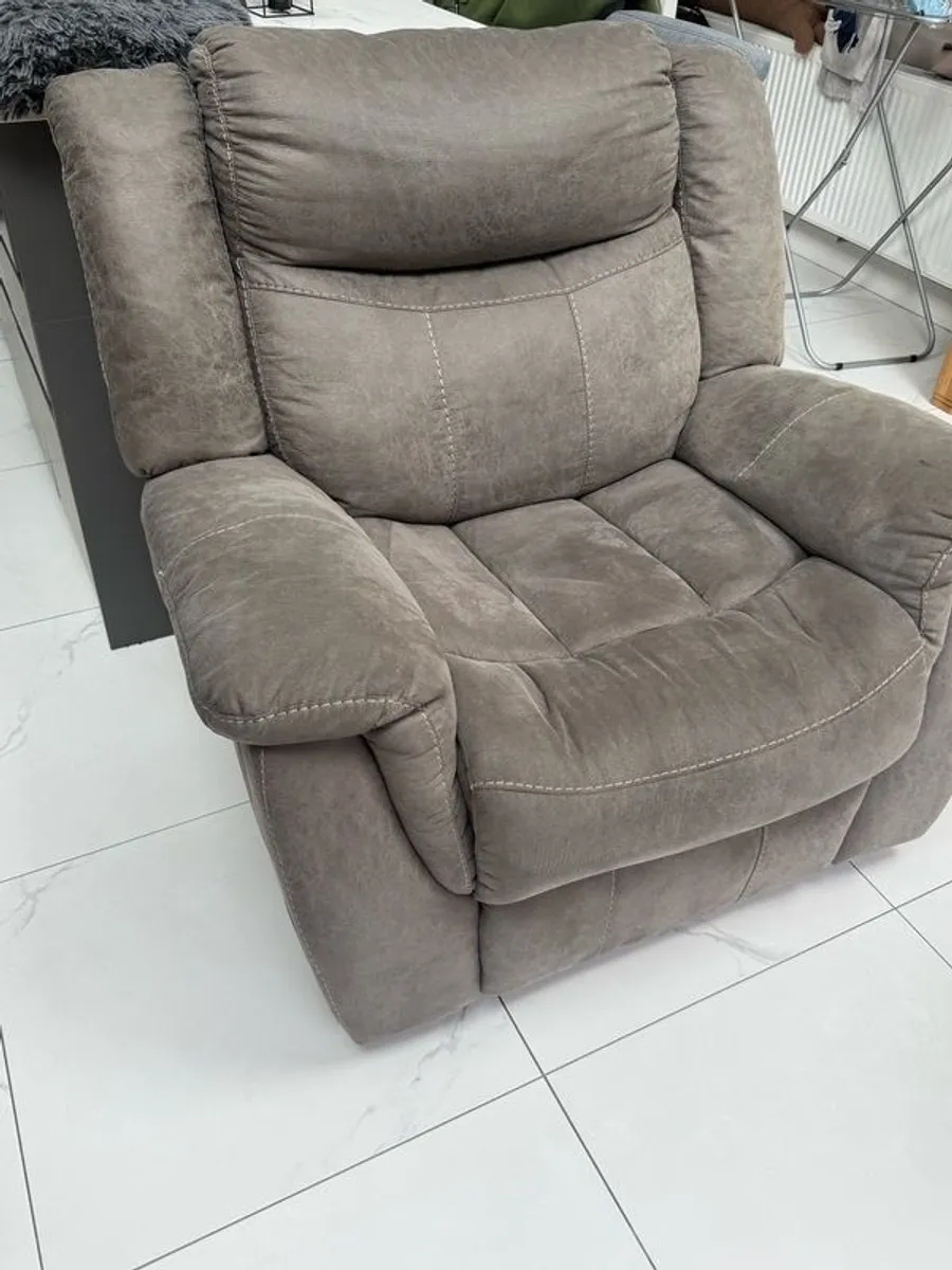 3 Seater Sofa and Arm Chair - Image 3