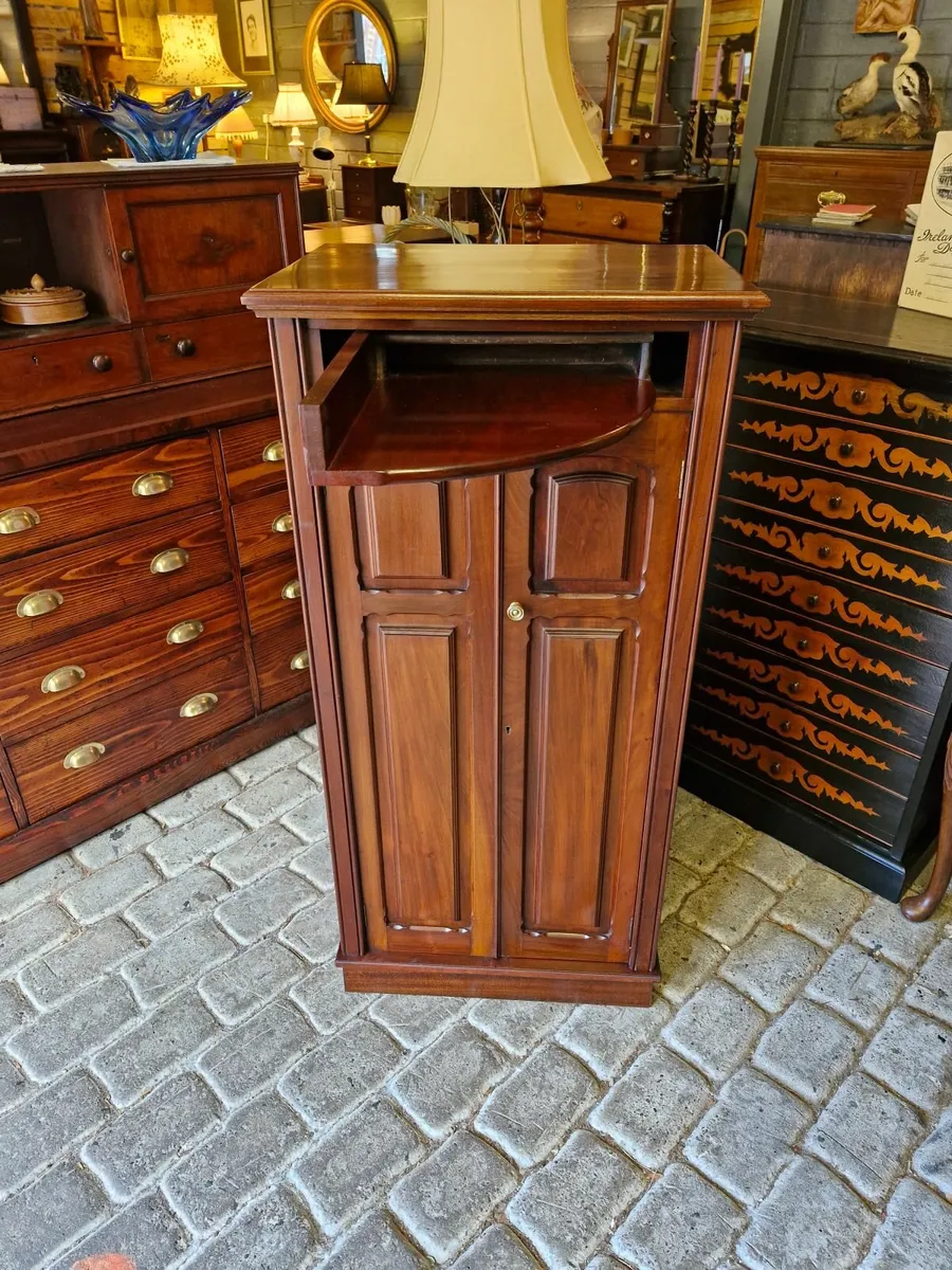 Cabinet - Image 4