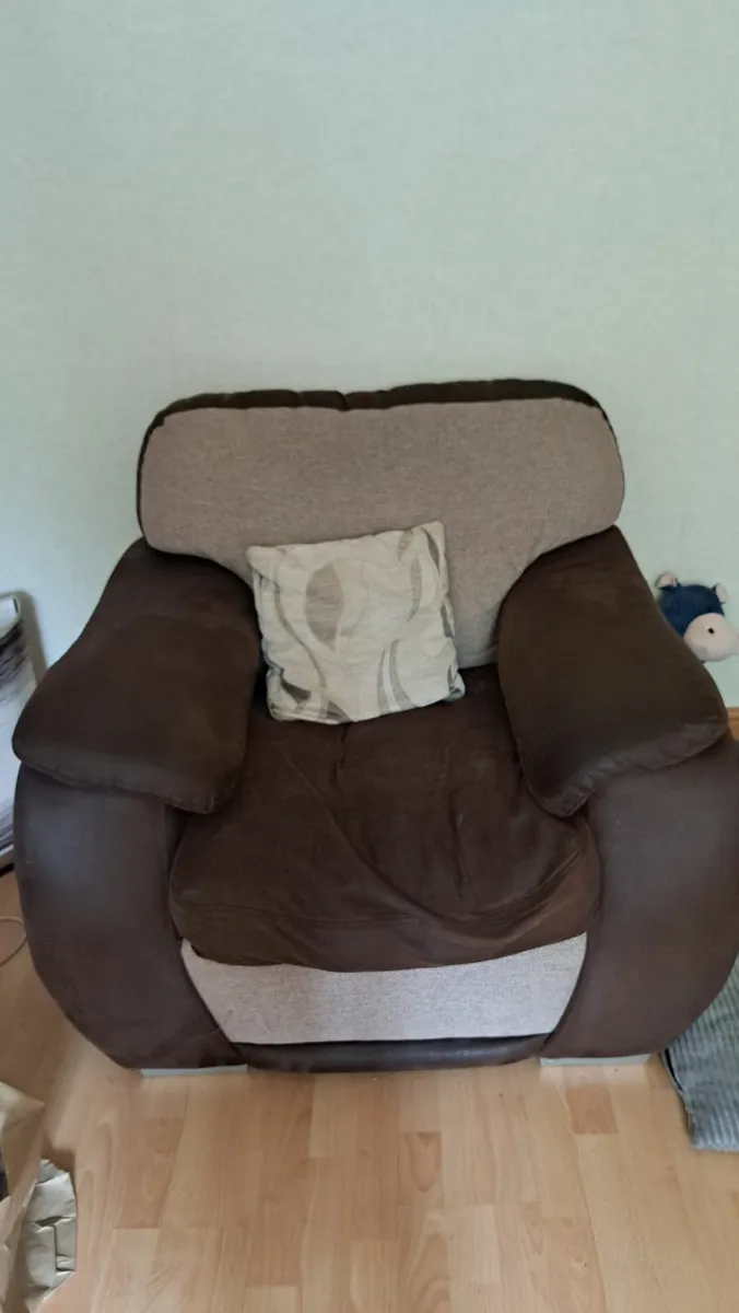 Corner sofa and armchair - Image 2