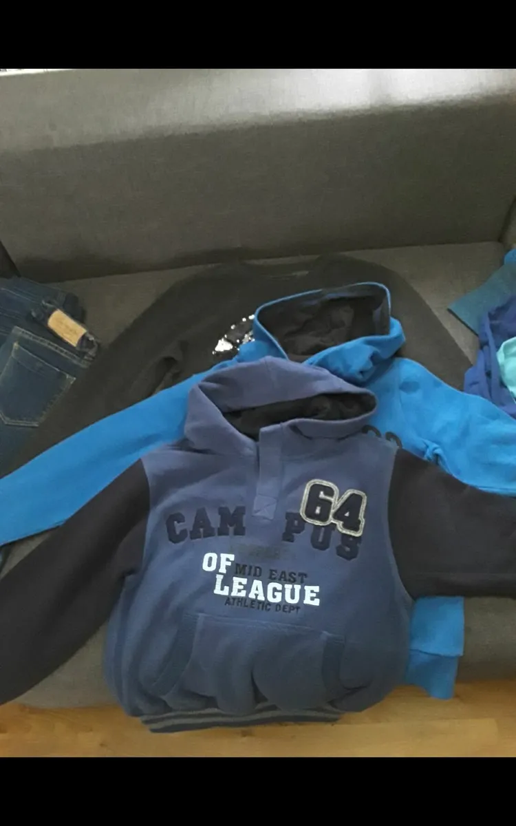 Boys clothes bundle 8-9 yrs in perfect condition - Image 3