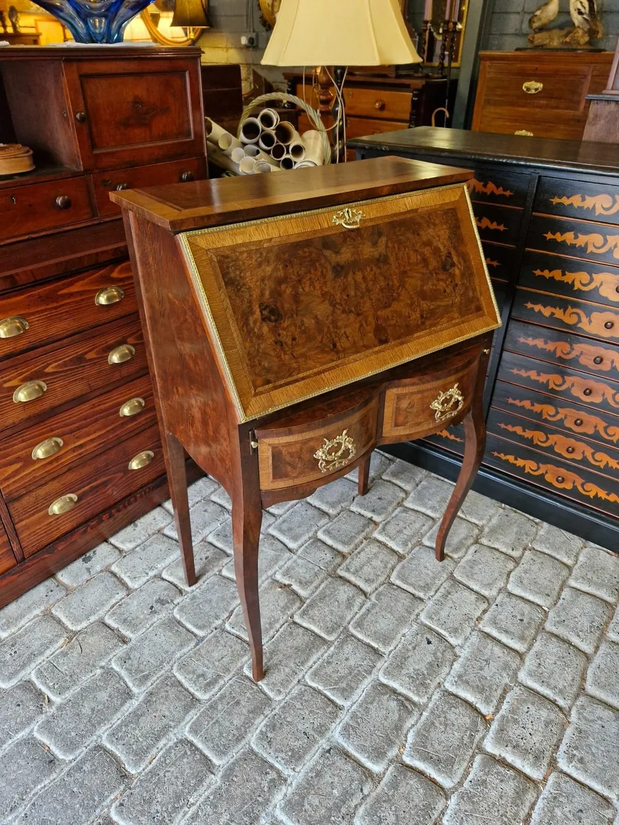 Bureau - Image 1