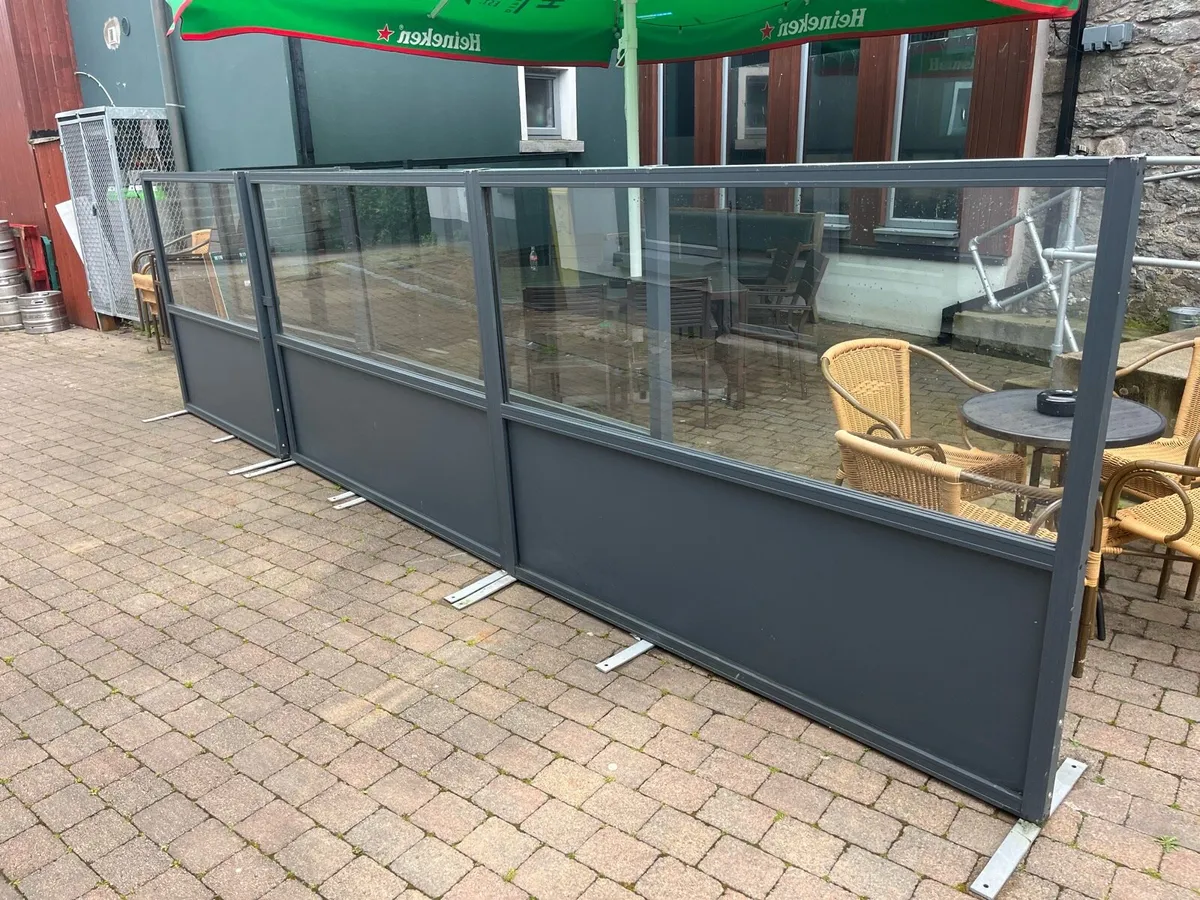 External wind barriers - Image 3
