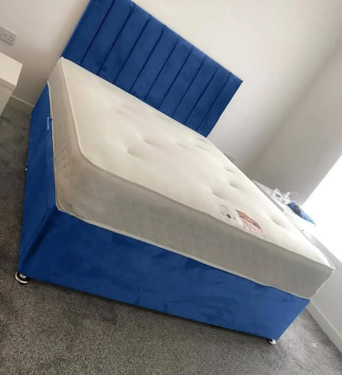 Beds & mattresses all sizes Louth
Brand new beds w - Image 4