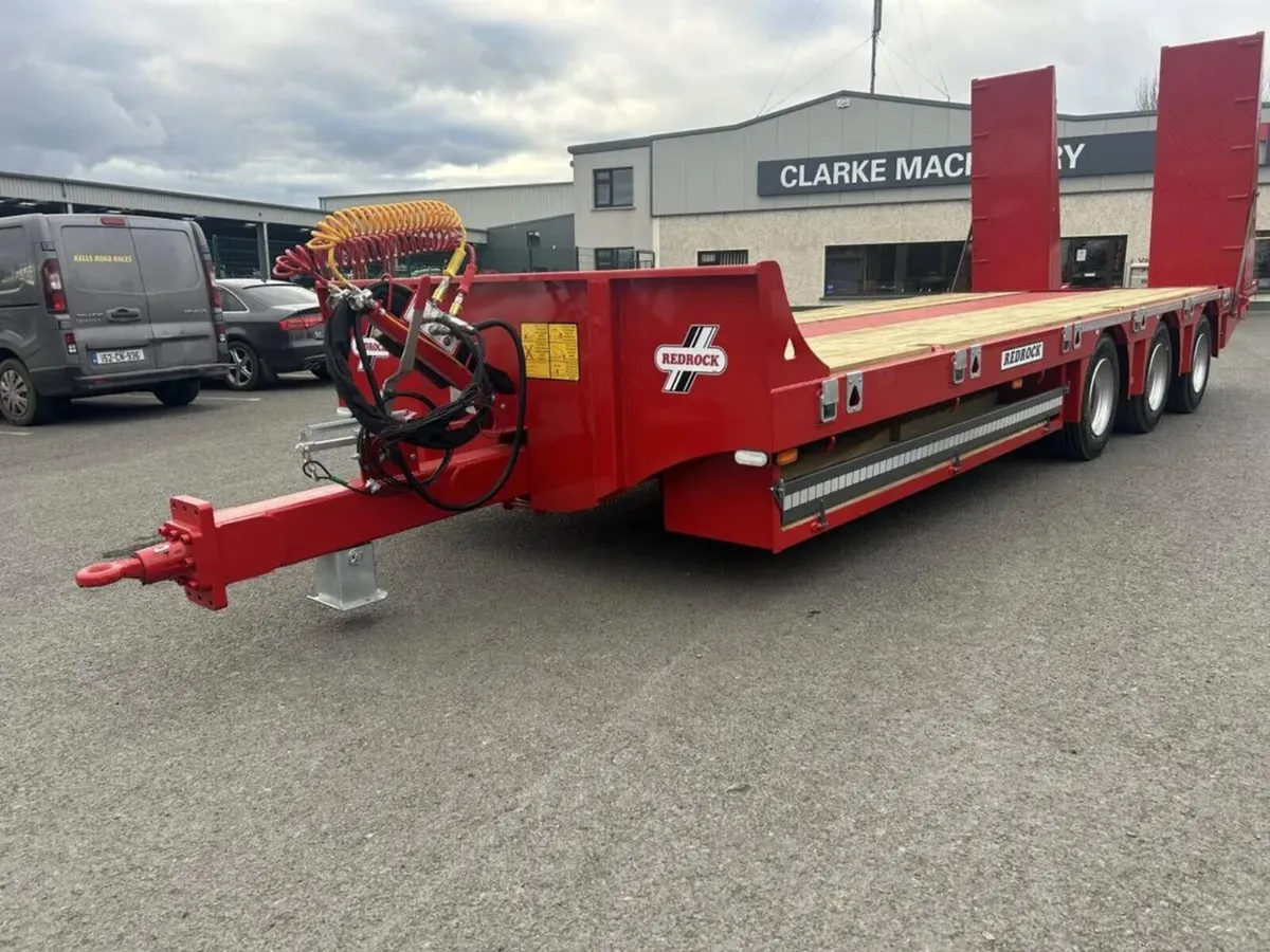 Redrock 24 Ton Tri Axle Low Loader - Image 3