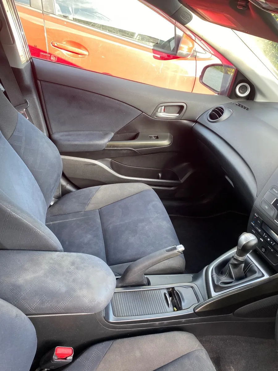 Honda Civic 2014 - Image 3