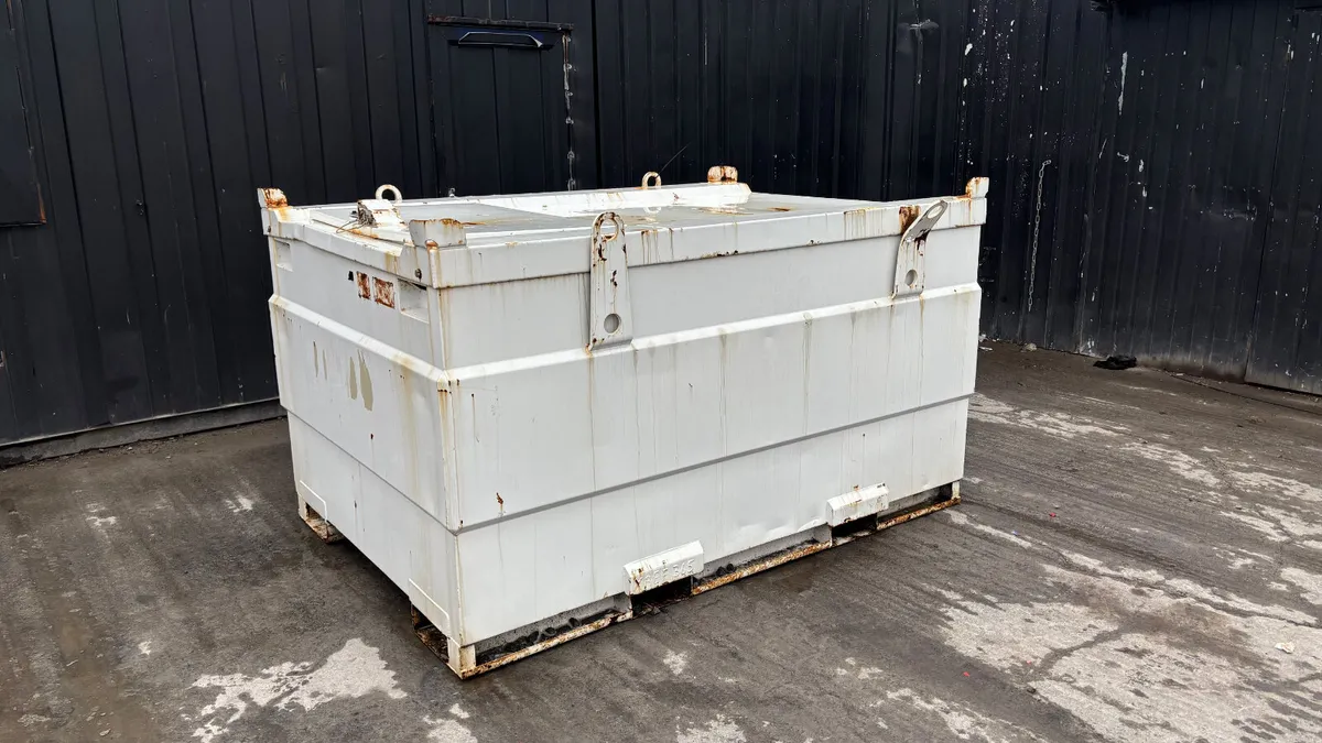 3000L Bunded Fuel Bowser - Image 1