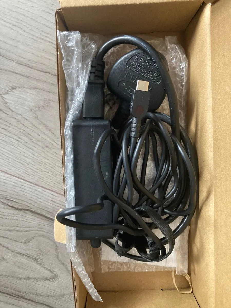 Lenovo 65w DEFECTIVE AC Adapter (USB type -C) - Image 1