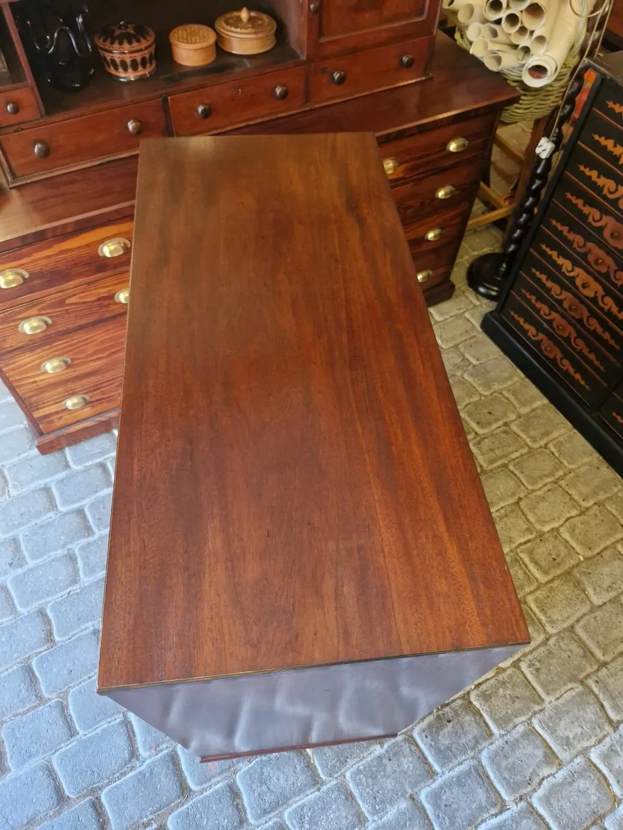 Chest of drawers - Image 2