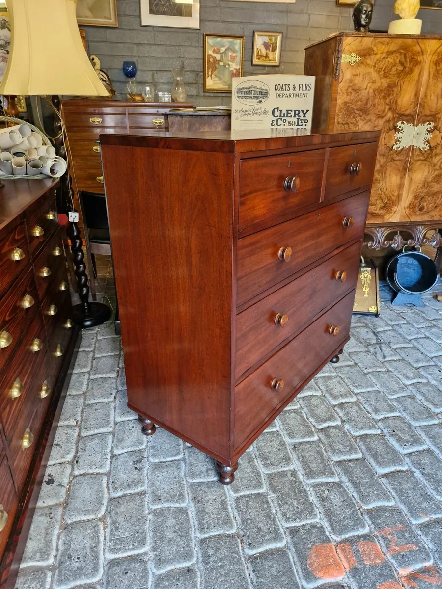 Chest of drawers - Image 3