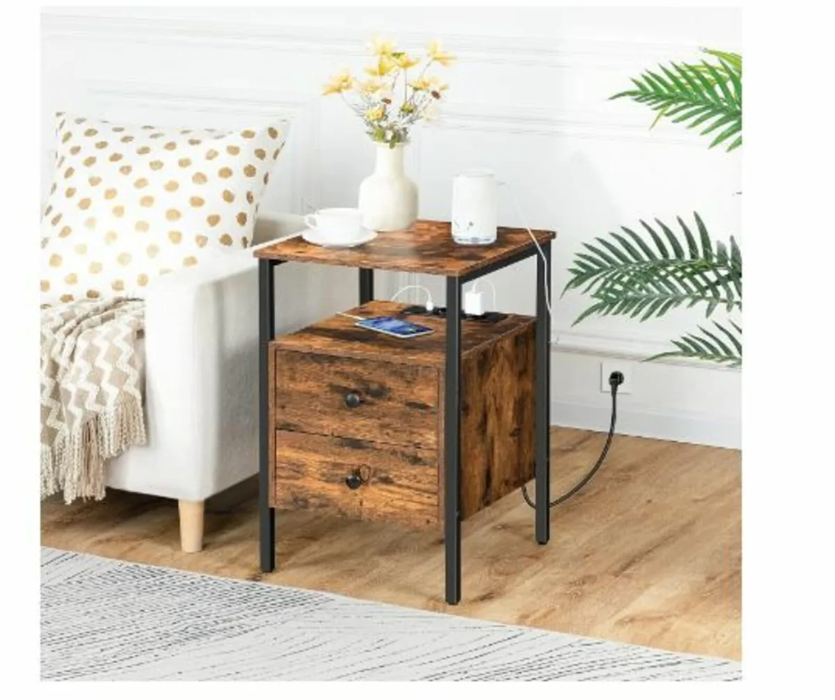 Table with Charging Station - Image 2