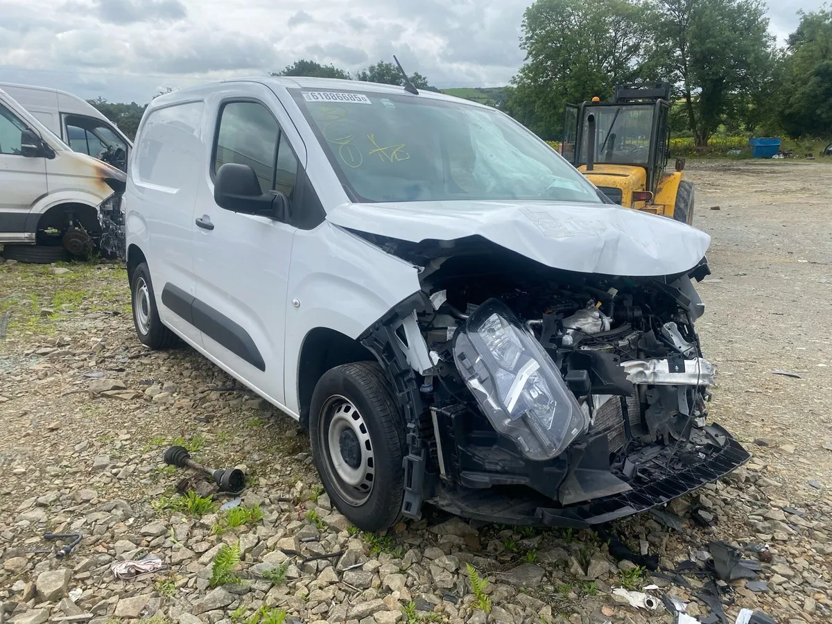 Peugeot partner for breaking only - Image 1