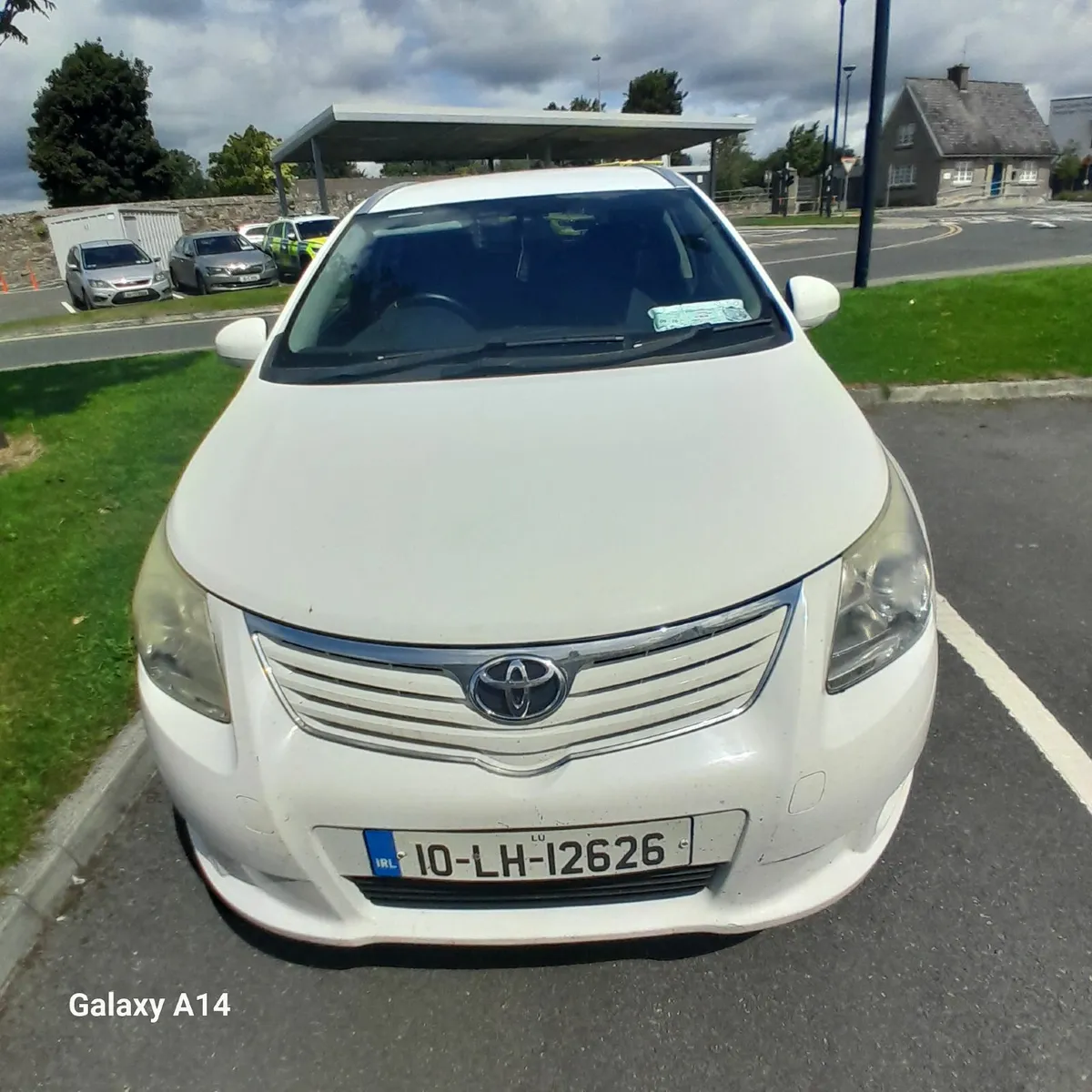 Toyota Avensis 2010 - Image 1