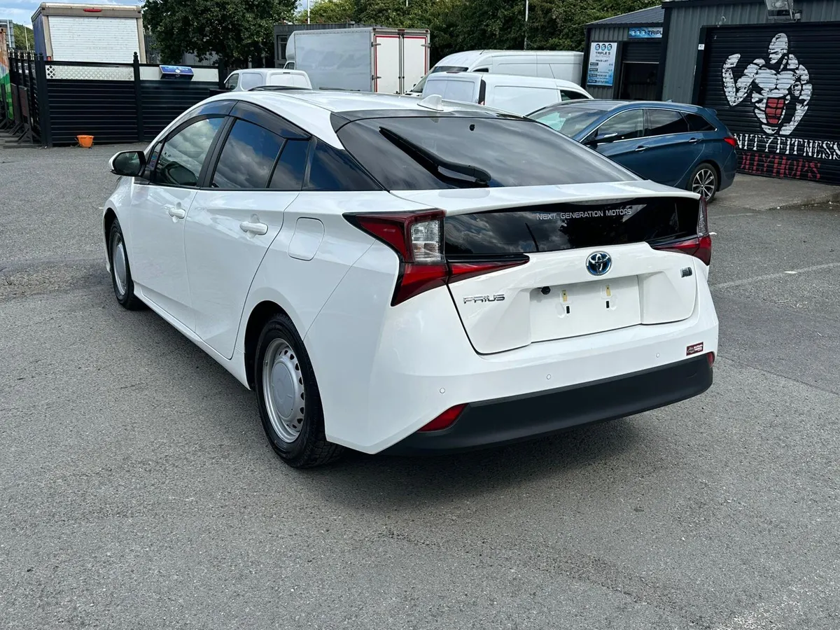 2022 TOYOTA PRIUS HYBRID 1.8L LOW MILES - Image 3