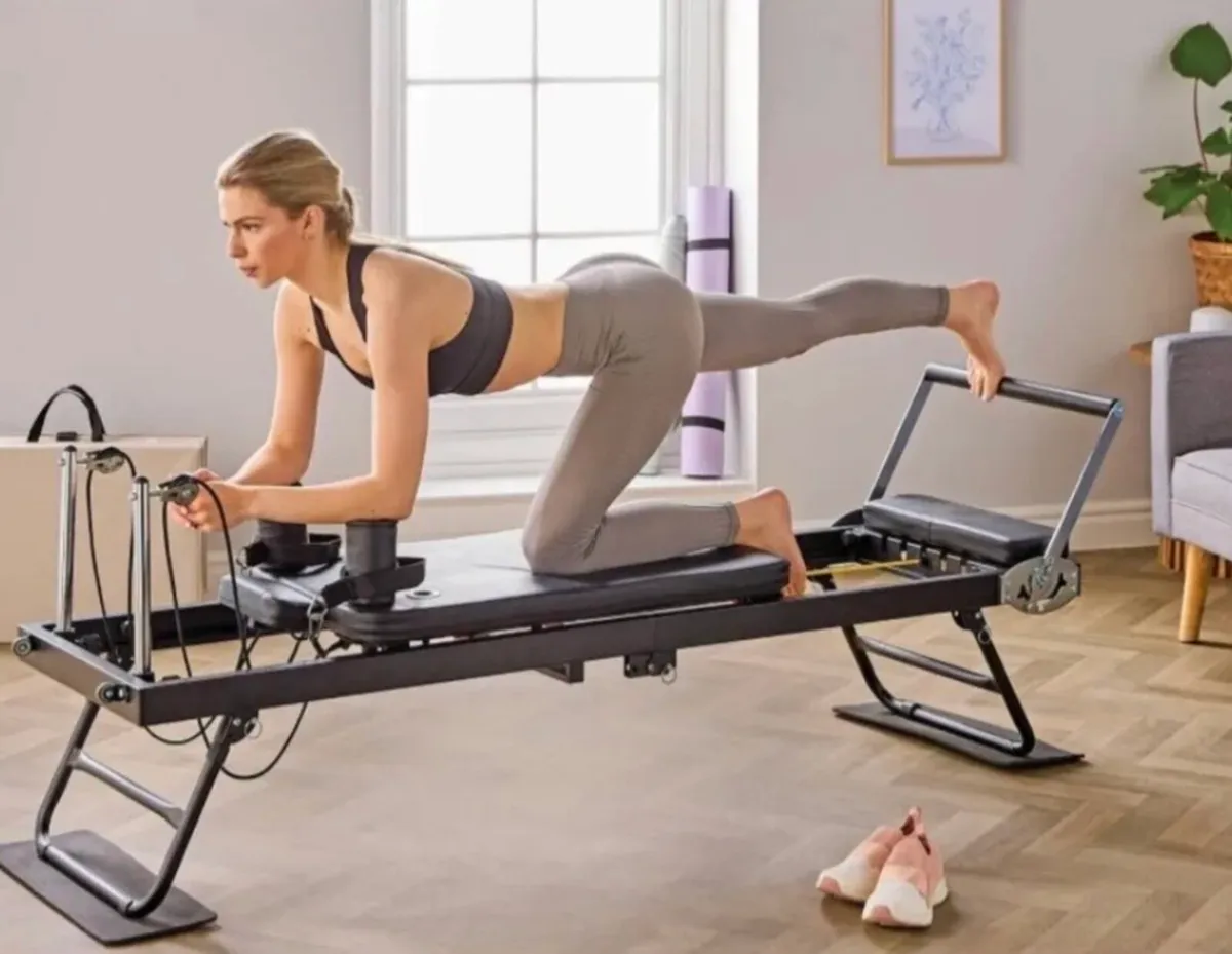Pilates reformer machine - Image 1