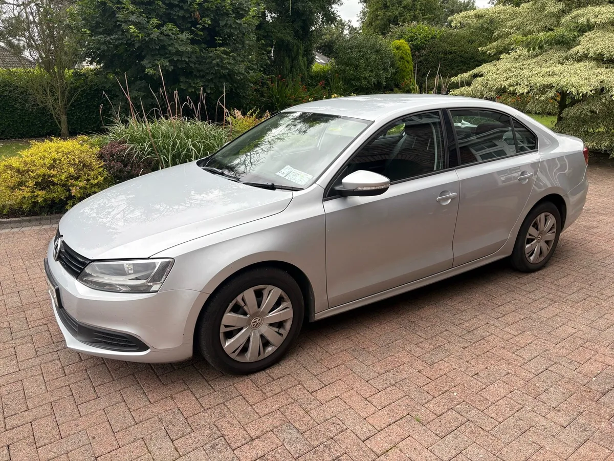 Volkswagen Jetta - Image 1