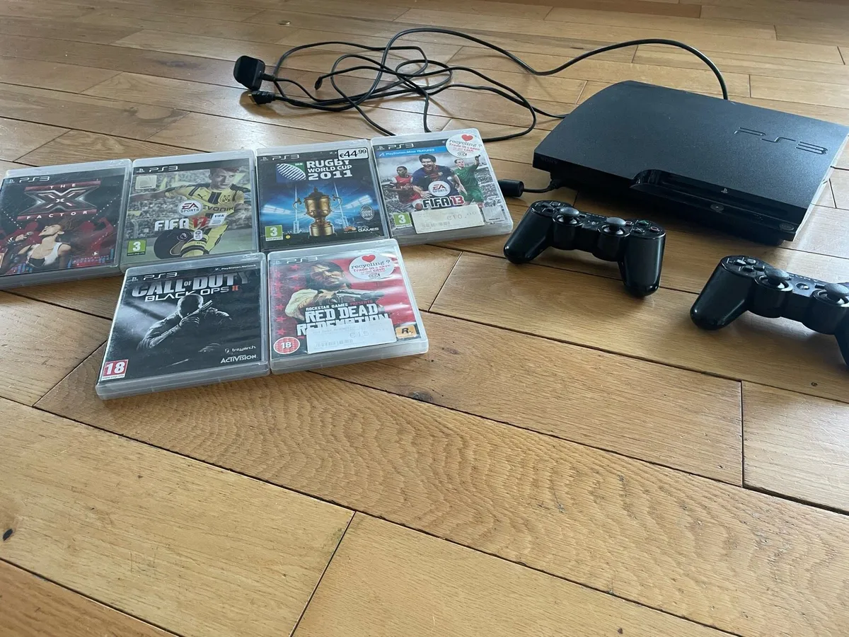Sony PlayStation 3 with Games & 2 controllers - Image 2