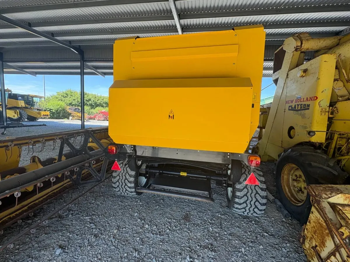 NEW HOLLAND BR7060 - Image 2