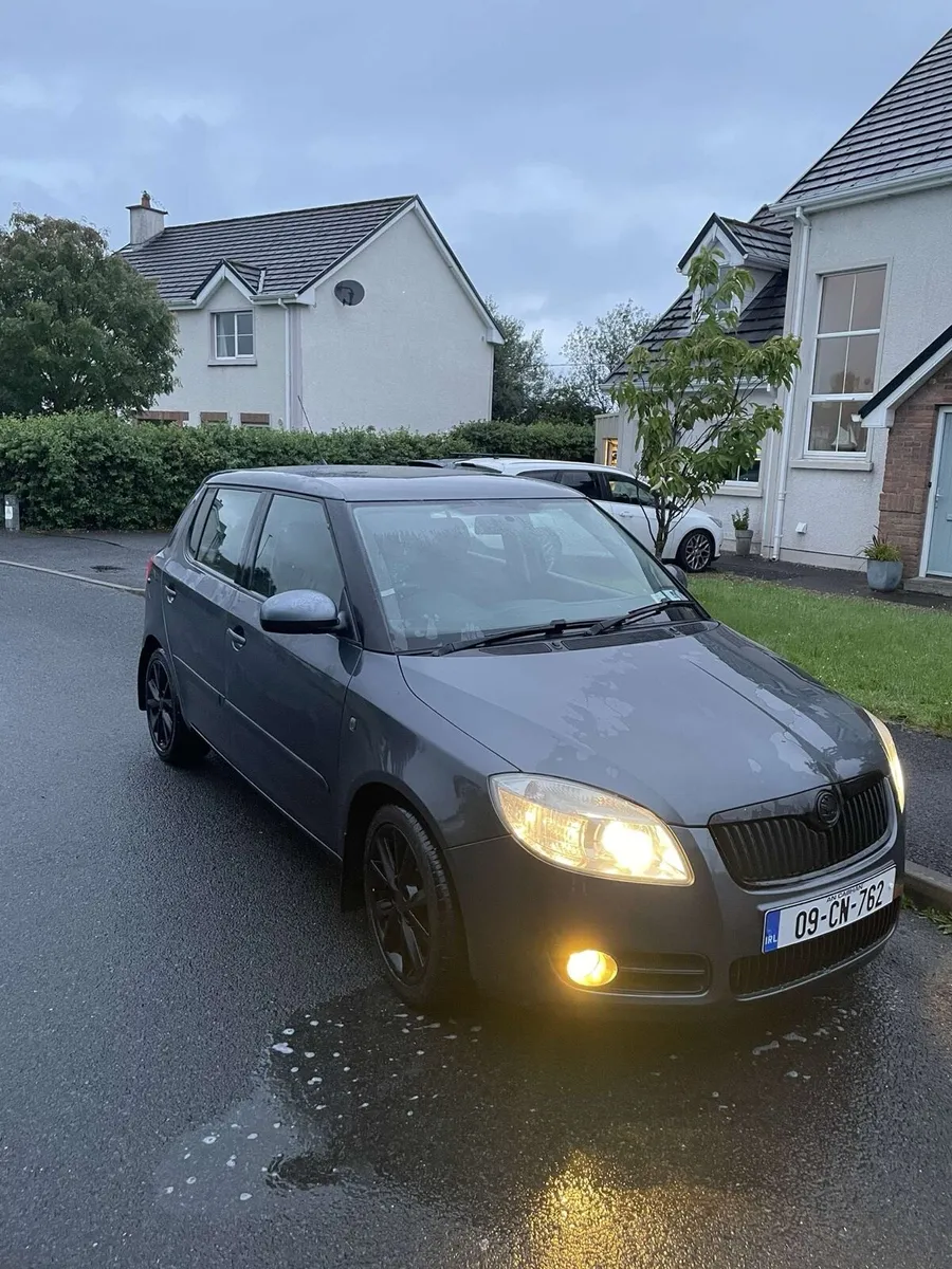 Skoda Fabia 2009 - Image 2