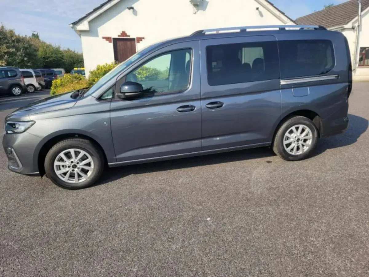 Wheelchair Accessible Ford Tourneo Connect - Image 4