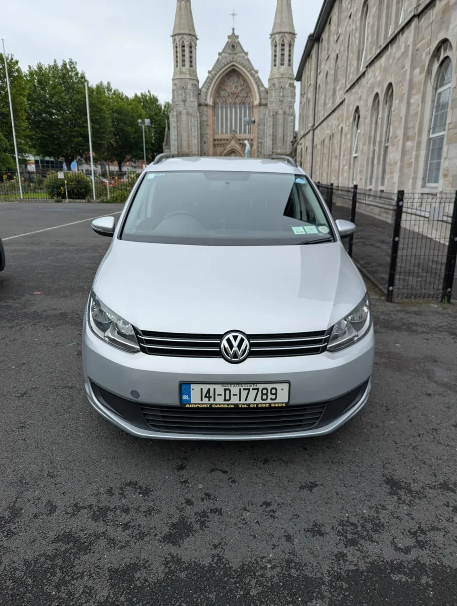 Volkswagen Touran 2014 - Image 2