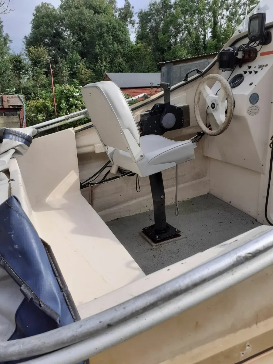 Boat - Image 4