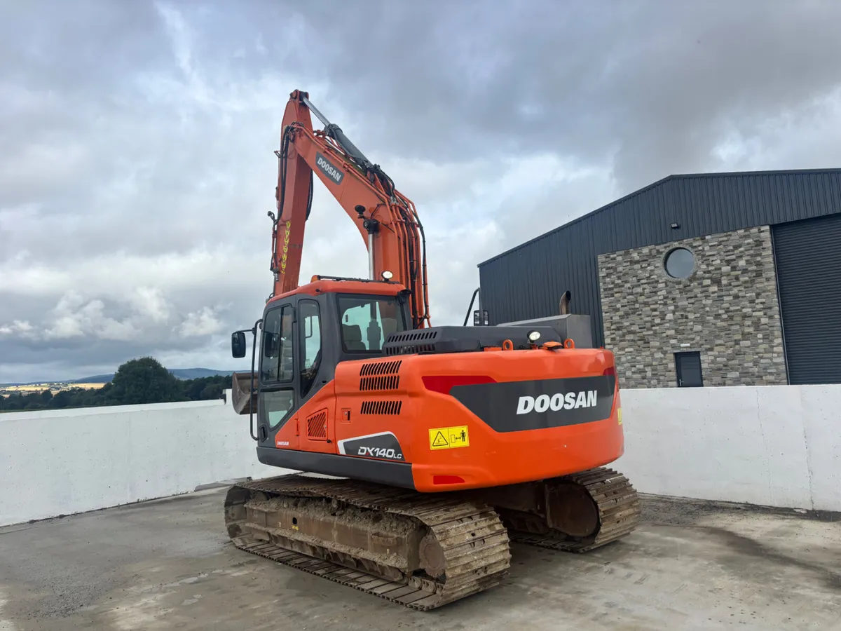 Doosan  140 year 2019 - Image 2