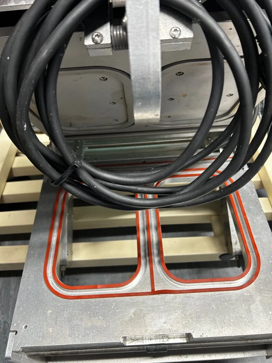 Tray sealer - Image 3