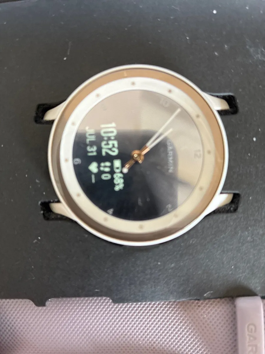 Garmin vivomove sport - Image 2