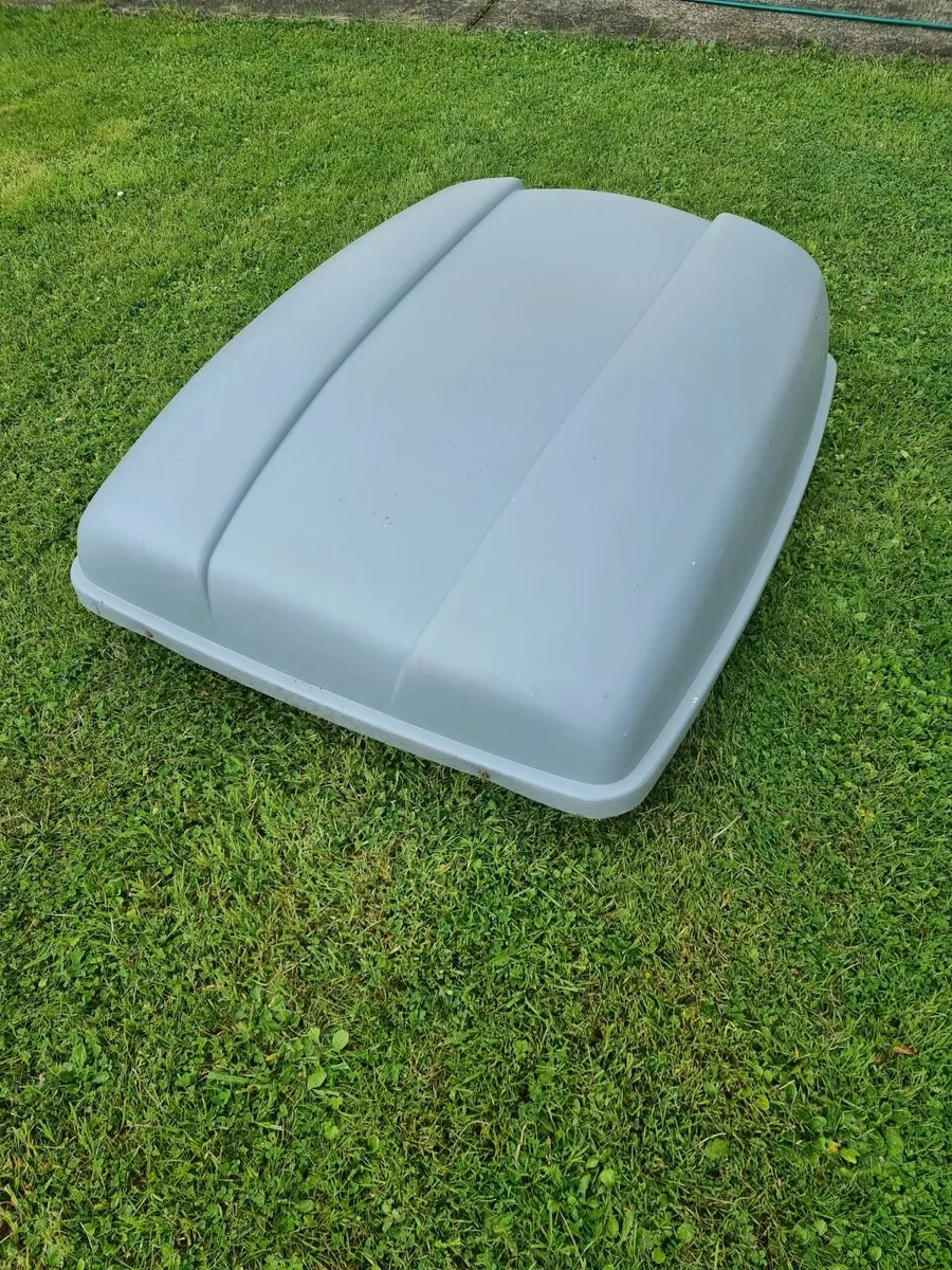 Lockable Roof Box - Image 2