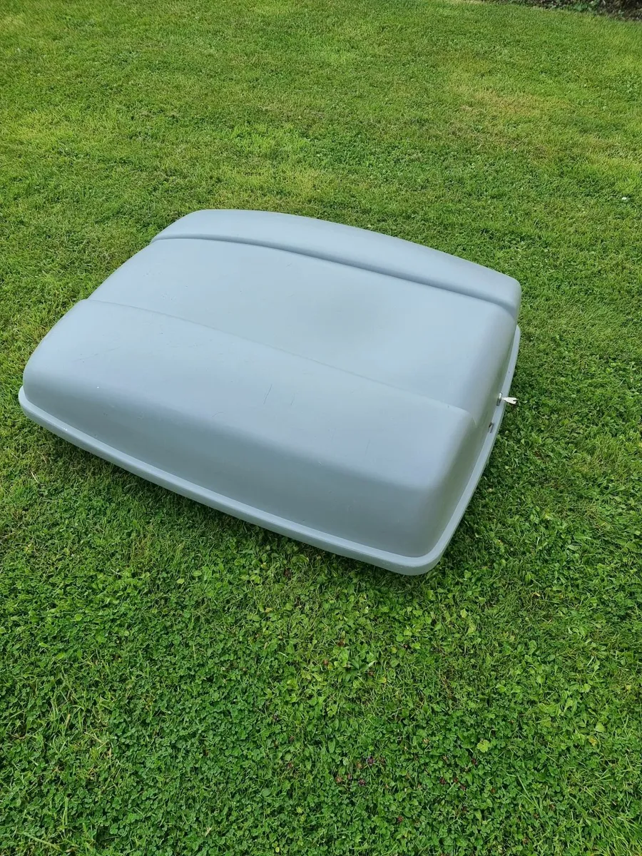 Lockable Roof Box - Image 3