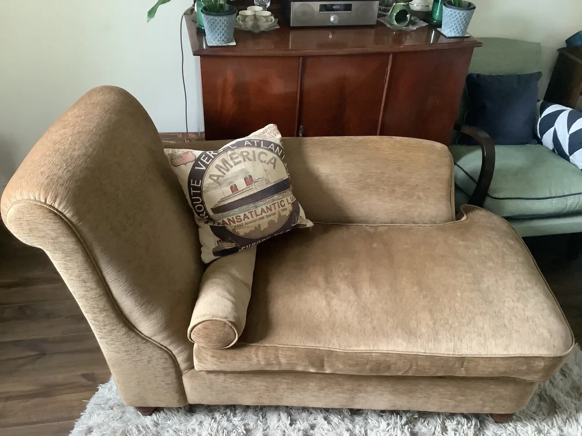 Chaise Longue / Sofa - Image 1