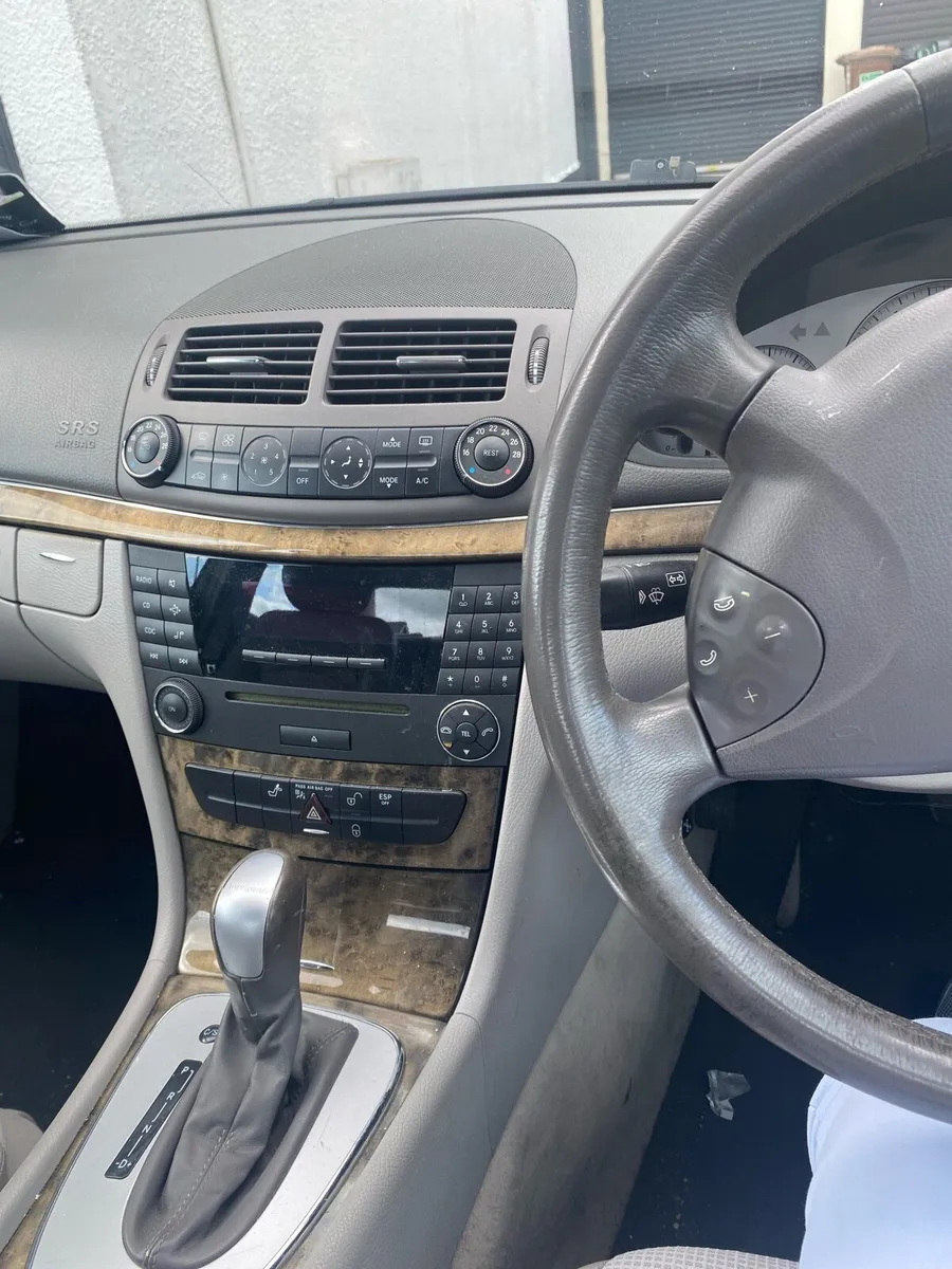 Car - Image 1