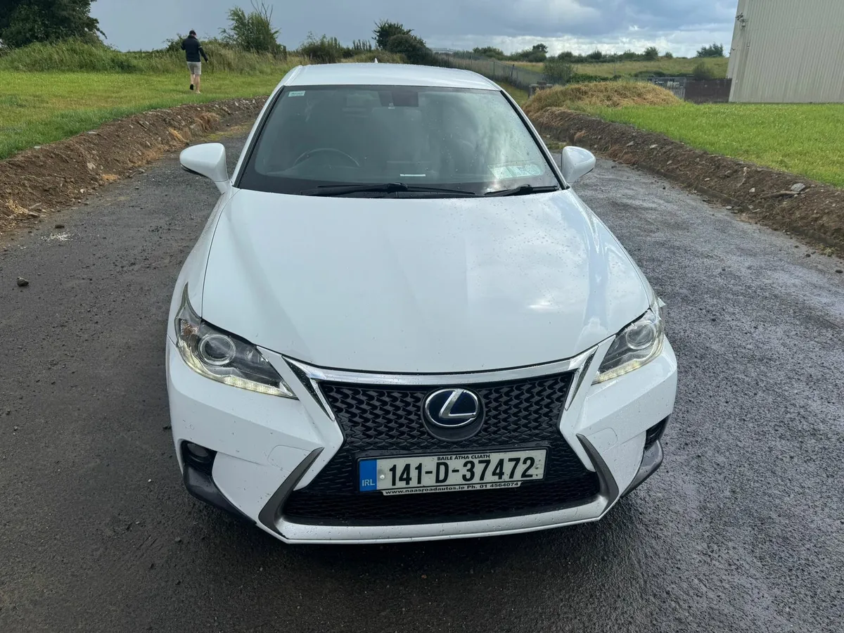 Lexus - Image 3