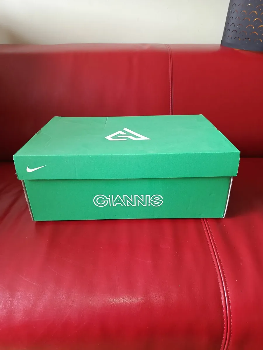 Giannis Immortality 3 Basketball Boots - Image 1