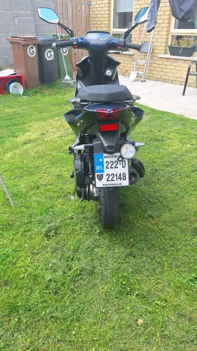 Moped - Image 3