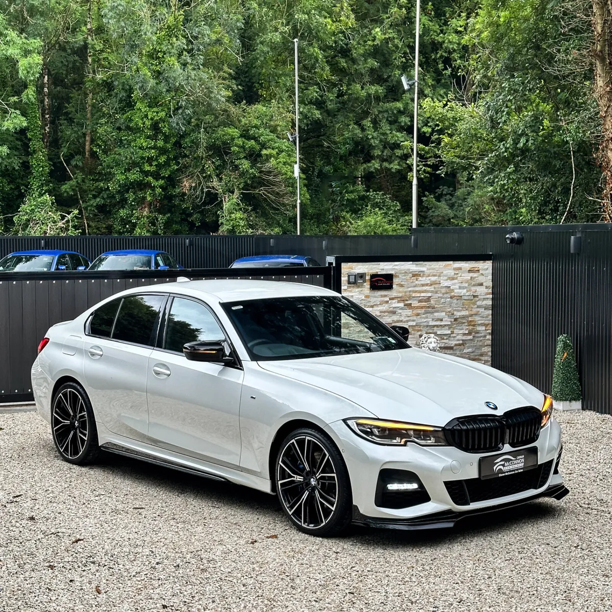 2020 (202)  BMW 330e M-SPORT PRO EDITION 290BHP - Image 1