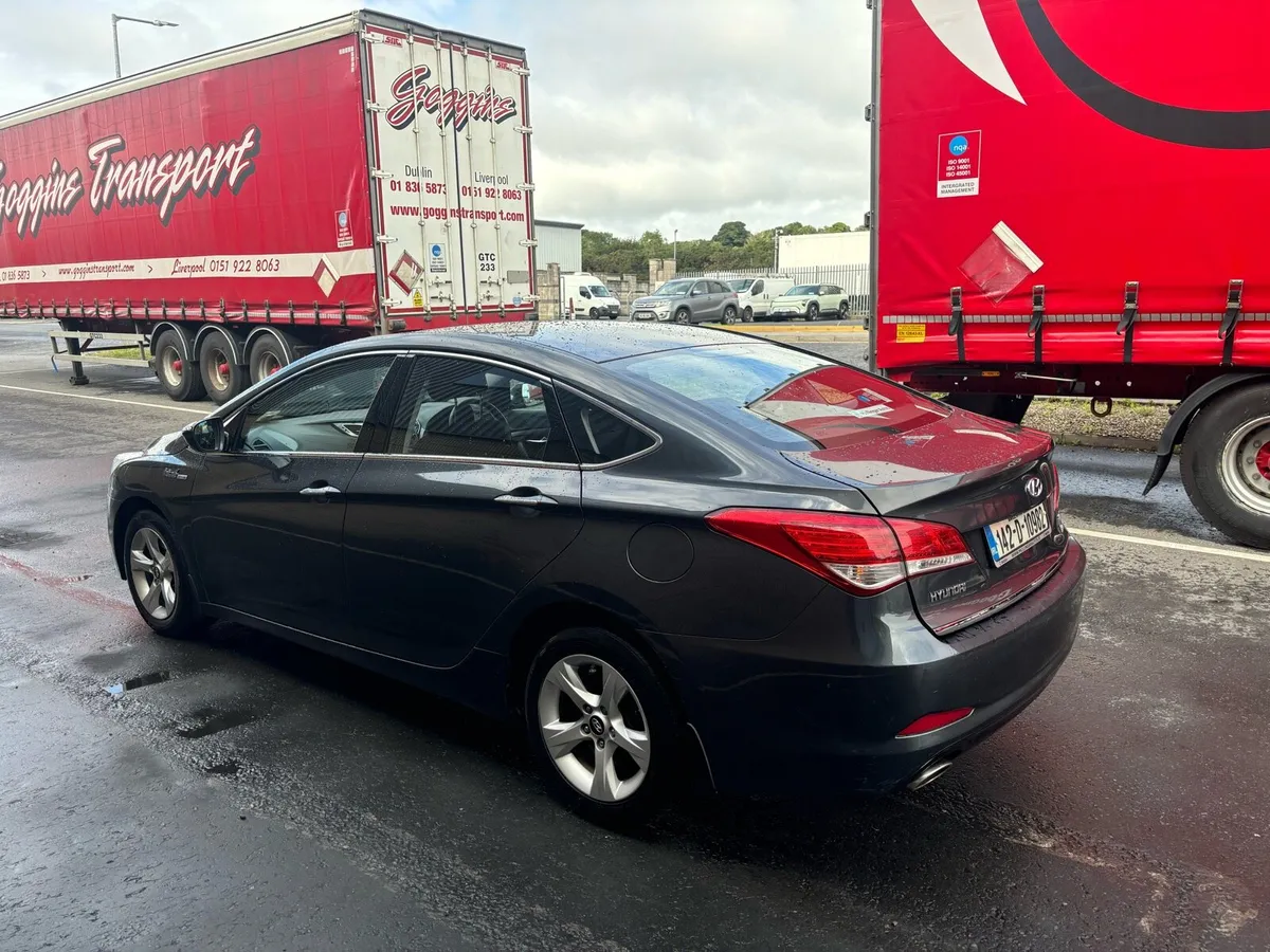 141 Hyundai i40 Nct&Tax - Image 3