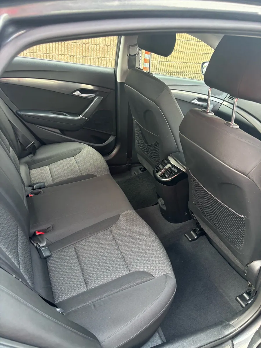 141 Hyundai i40 Nct&Tax - Image 4