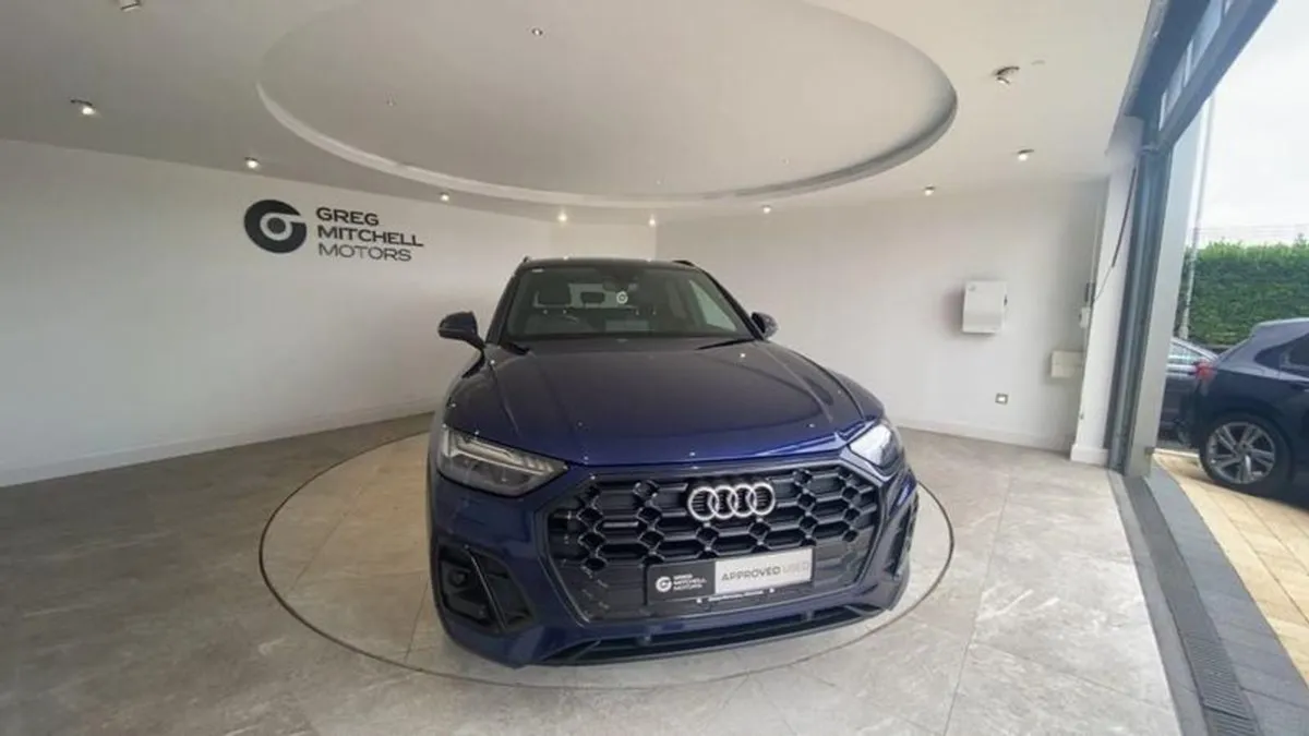 Audi Q5 2.0 TDI 40 S Line SUV 5dr Diesel S Tronic - Image 2