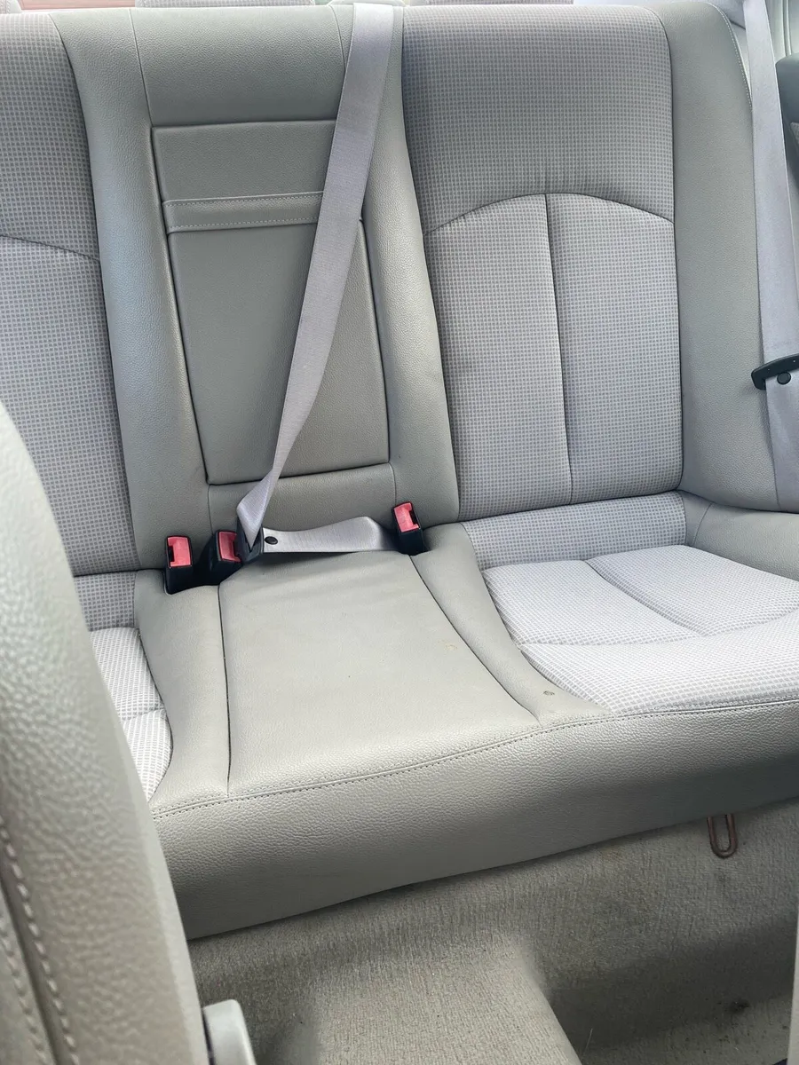 Car - Image 3