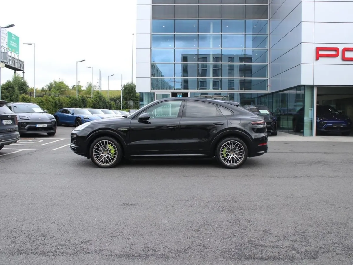 Porsche Cayenne 3.0 V6 E-hybrid 4WD Auto - Image 3