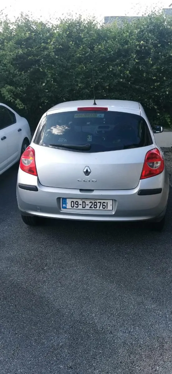 Car - Image 1