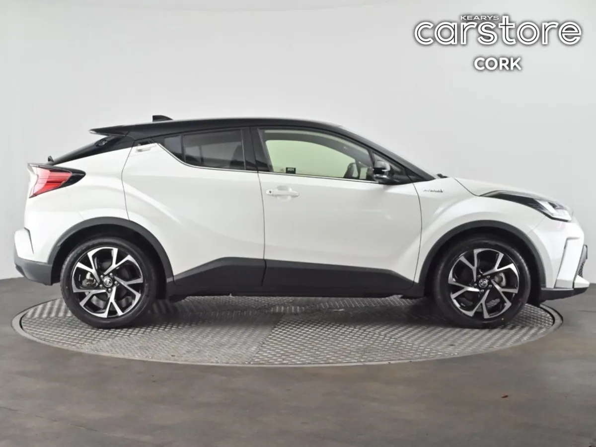 Toyota C-HR 1.8 Hybrid Auto - Image 3