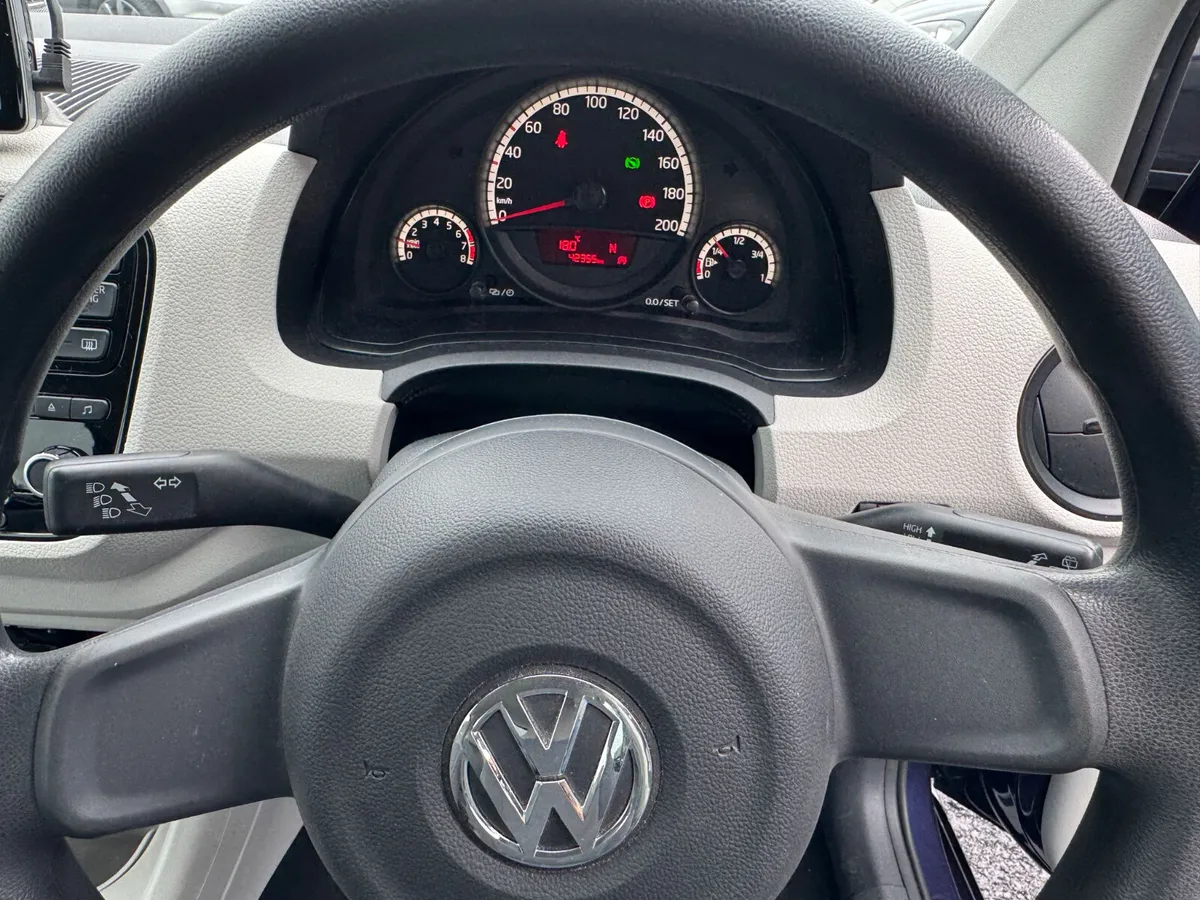 VOLKSWAGON up! blue - Image 4