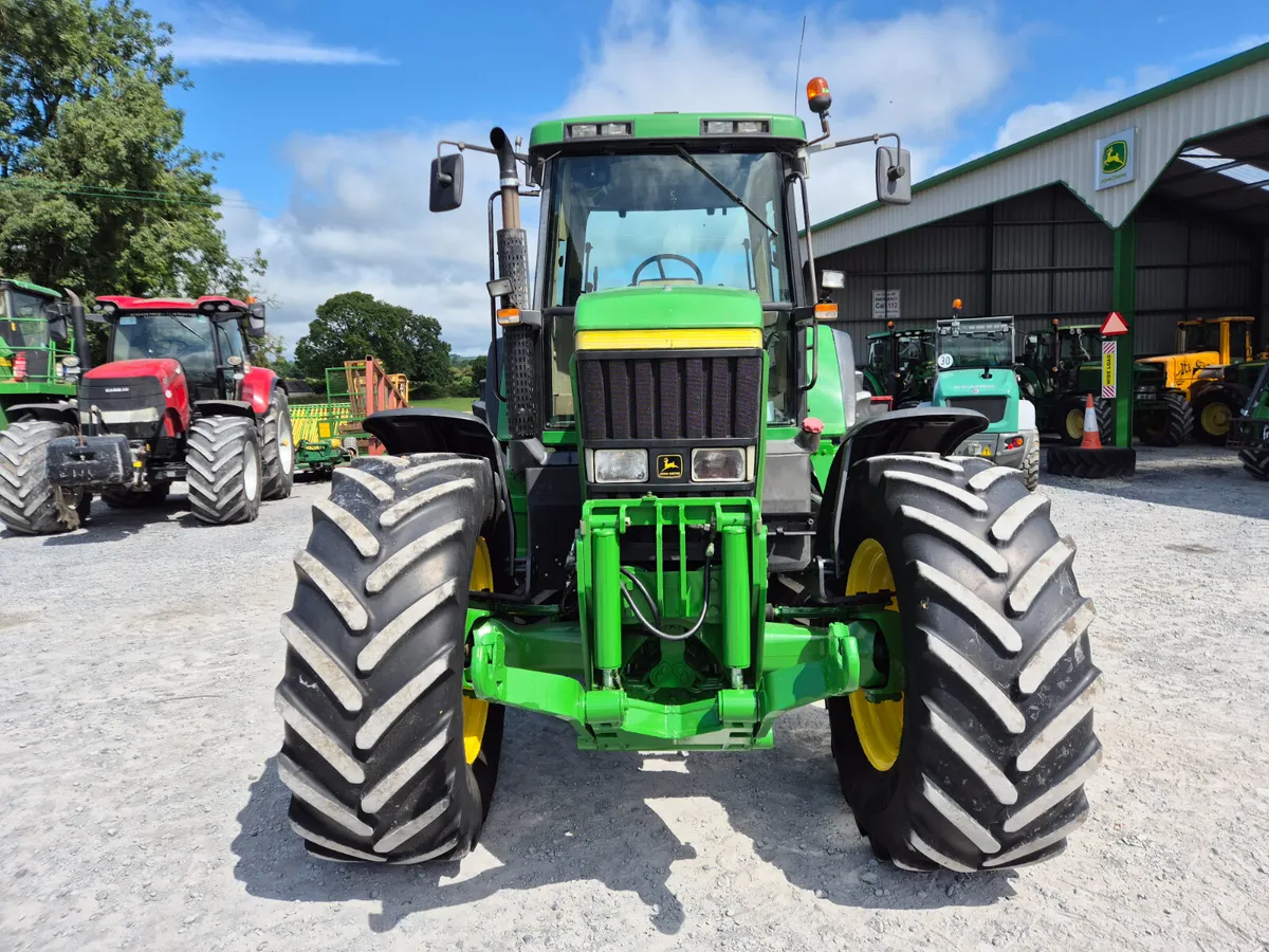 John Deere 7810 2002 - Image 4
