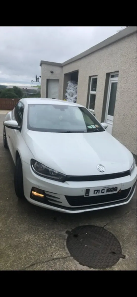 2017 Volkswagen Scirocco SPORT 1.4 TSI MANUAL - Image 2